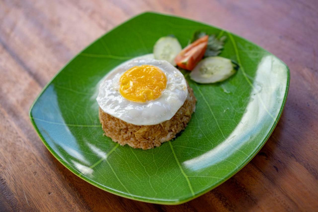Surya Maha Bungallo Toyapakeh Ngoại thất bức ảnh